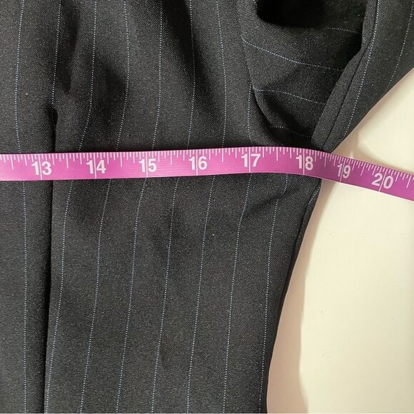 Vintage Betsy Lauren Petite Black PinStriped Blazer Size 6P EUC - Picture 6 of 15
